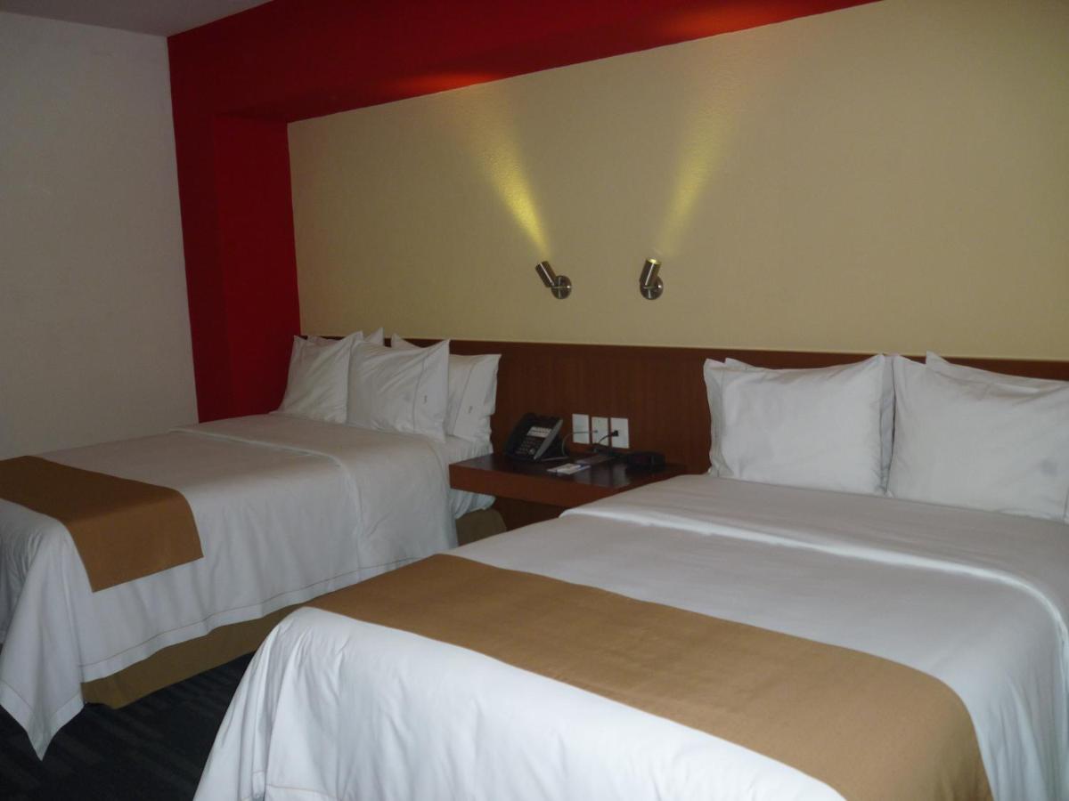 Holiday Inn Express Guadalajara Expo, An Ihg Hotel Room photo